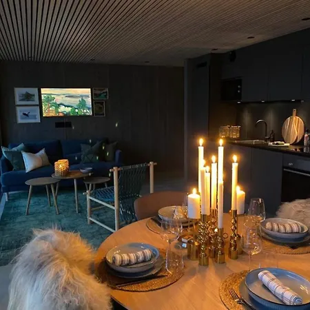 דירה Waterfront With Panoramic Sea View