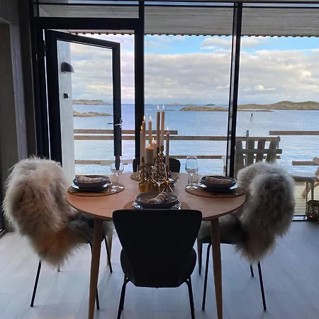 Waterfront With Panoramic Sea View *