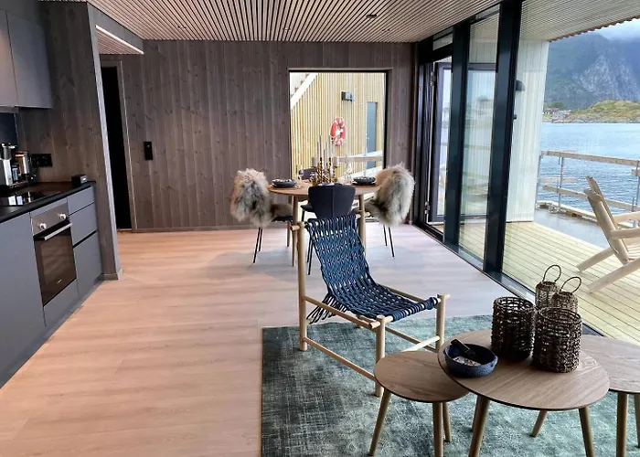 Daire Waterfront With Panoramic Sea View